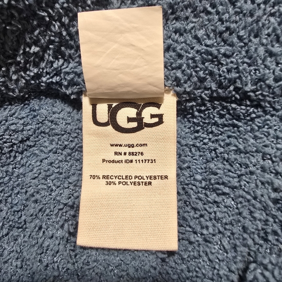UGG Heather Blue Plush Hoodie & Shorts Set size Small - Picture 4 of 6